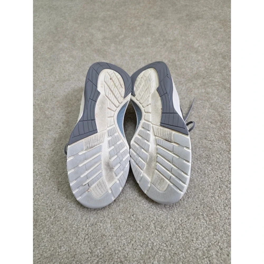 Dansko pace walking